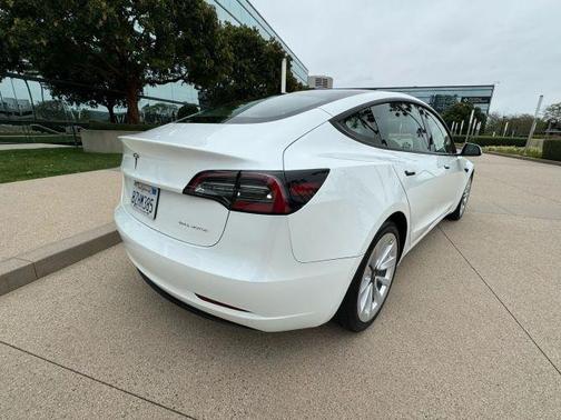 2022 Tesla Model 3 Base
