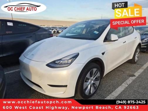 Pearl White Multi 2023 Tesla Model Y Long Range