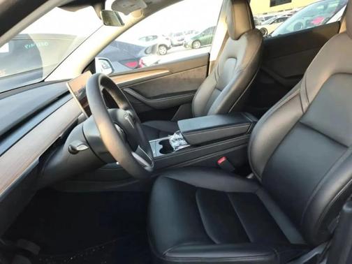 Pearl White Multi 2023 Tesla Model Y Long Range