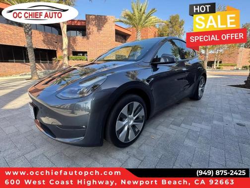 Stealth Gray 2024 Tesla Model Y Long Range