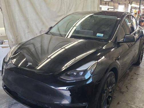 2023 Tesla Model Y Performance