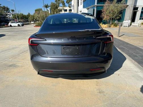 2024 Tesla Model 3 Base