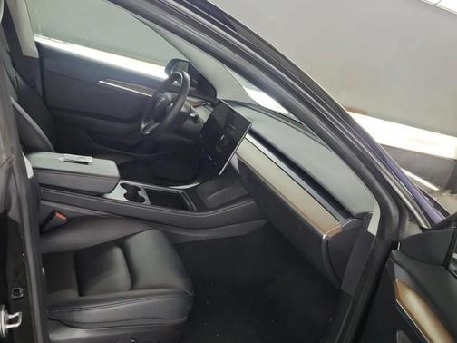 2022 Tesla Model 3 Base