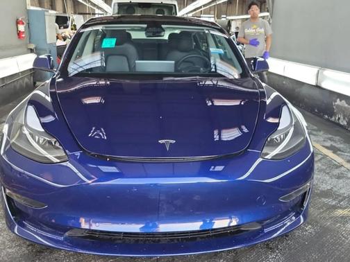 2022 Tesla Model 3 Base