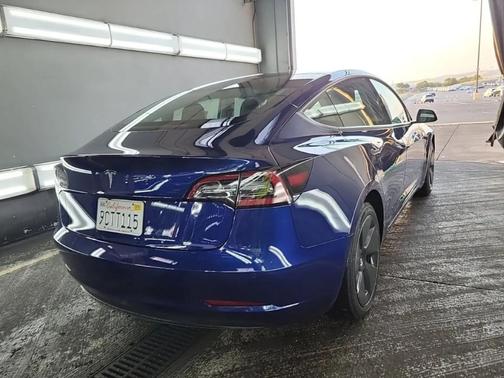 2022 Tesla Model 3 Base