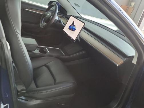 2022 Tesla Model 3 Base