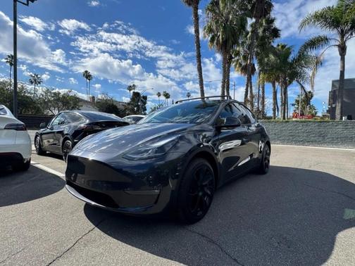 2024 Tesla Model Y Long Range