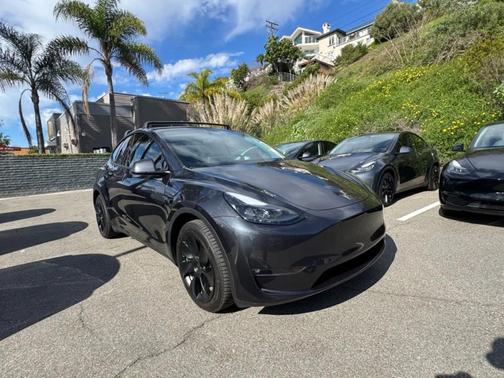 2024 Tesla Model Y Long Range