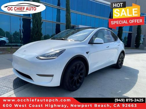 Pearl White Multi 2023 Tesla Model Y Long Range
