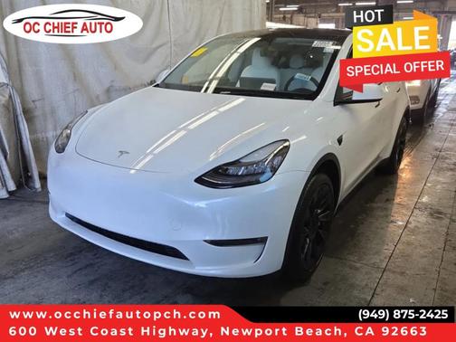 Pearl White Multi 2023 Tesla Model Y Long Range