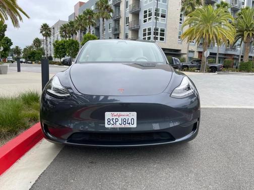 2024 Tesla Model Y Long Range