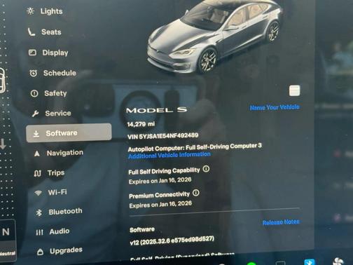 2022 Tesla Model S Base