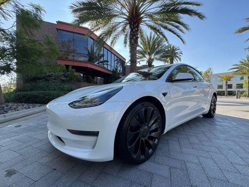 2023 Tesla Model 3 Performance
