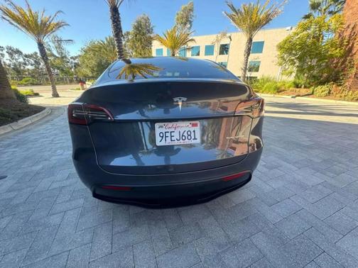 Gray 2023 Tesla Model Y Long Range