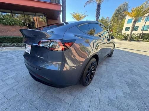 Gray 2023 Tesla Model Y Long Range