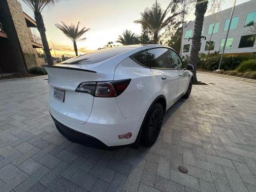 2020 Tesla Model Y Long Range