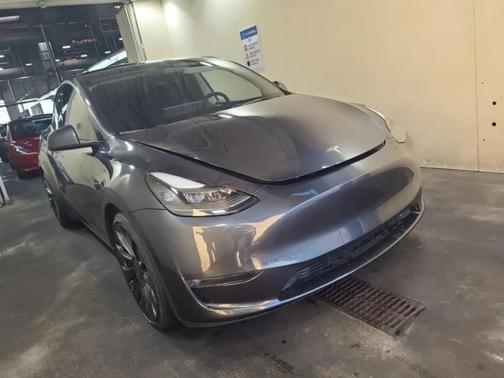 2024 Tesla Model Y Performance