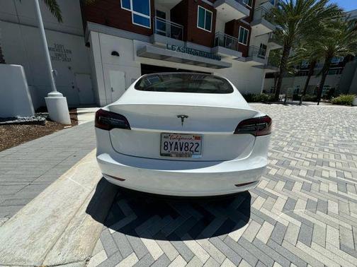 2022 Tesla Model 3 Base