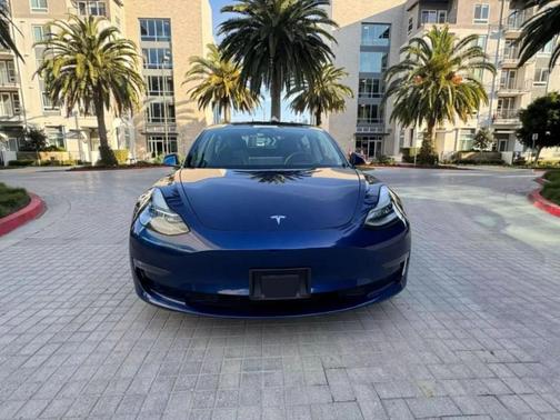 2022 Tesla Model 3 Long Range