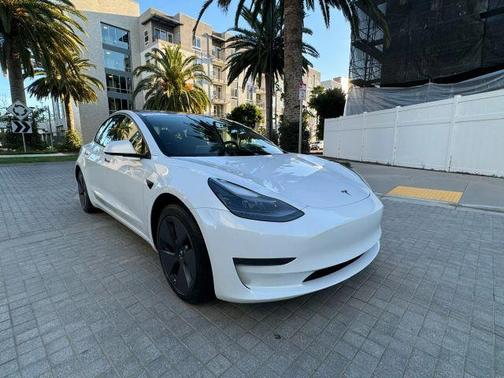 2022 Tesla Model 3 Base