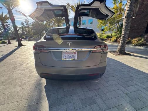 2021 Tesla Model X Long Range Plus