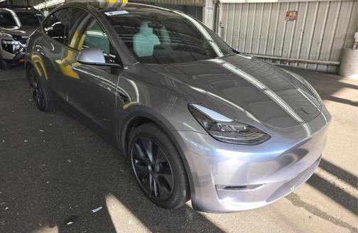 2024 Tesla Model Y Long Range