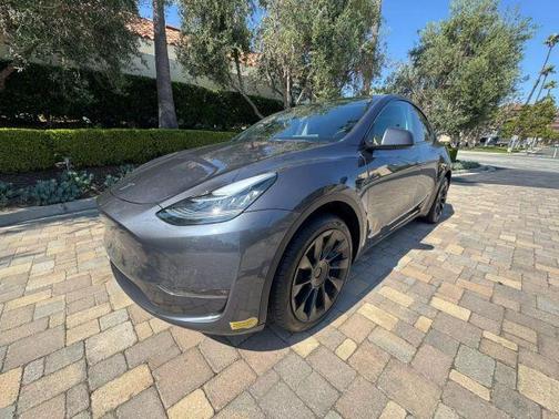 2022 Tesla Model Y Long Range