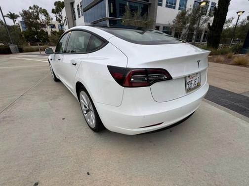 2022 Tesla Model 3 Base
