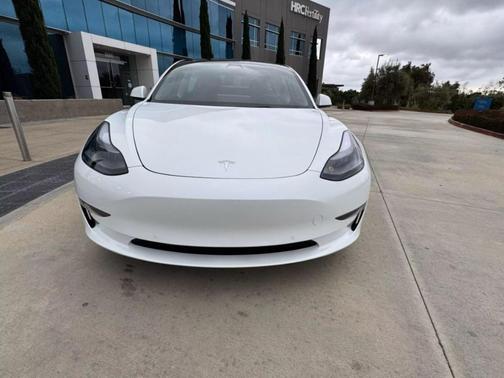 2022 Tesla Model 3 Base