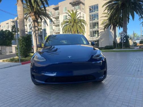 2024 Tesla Model Y Long Range