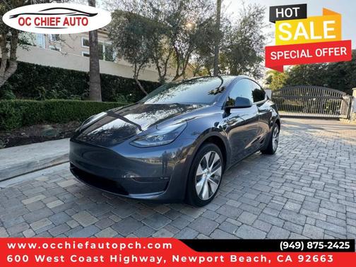 Midnight Silver Metallic 2023 Tesla Model Y Long Range
