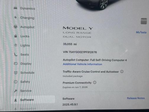 Midnight Silver Metallic 2023 Tesla Model Y Long Range