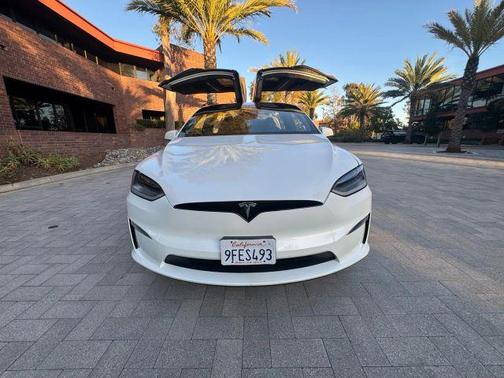 2023 Tesla Model X Standard Range