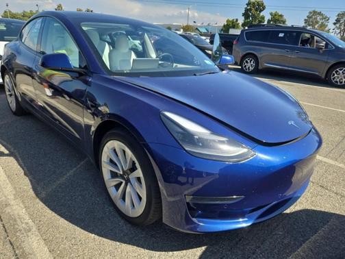 2022 Tesla Model 3 Base