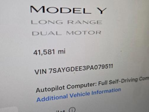 Pearl White Multi 2023 Tesla Model Y Long Range