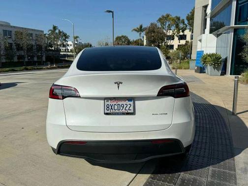 2022 Tesla Model Y Long Range