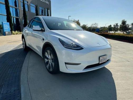 2022 Tesla Model Y Long Range
