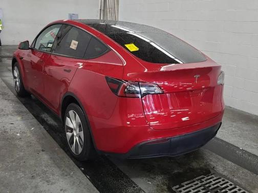 2023 Tesla Model Y Base
