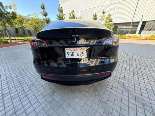 Black 2023 Tesla Model Y Long Range