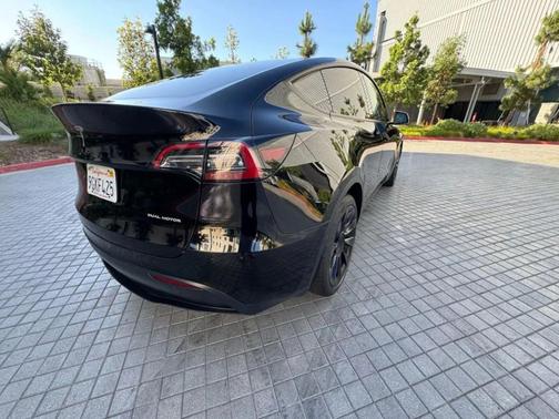 Black 2023 Tesla Model Y Long Range