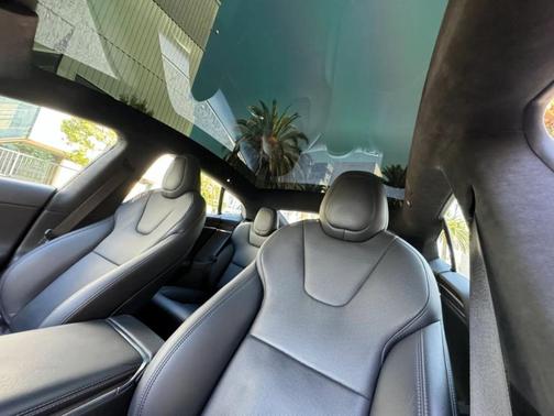 Gray 2022 Tesla Model S Base