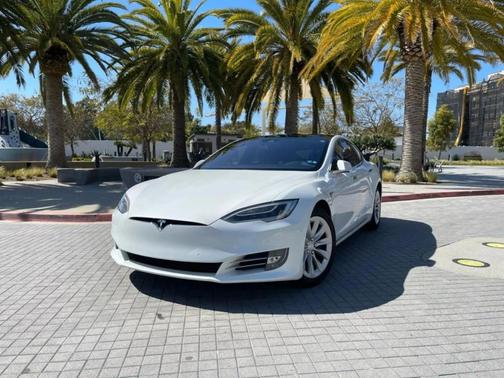 Pearl White Multi 2018 Tesla Model S 75D