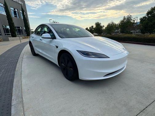 2024 Tesla Model 3 Base