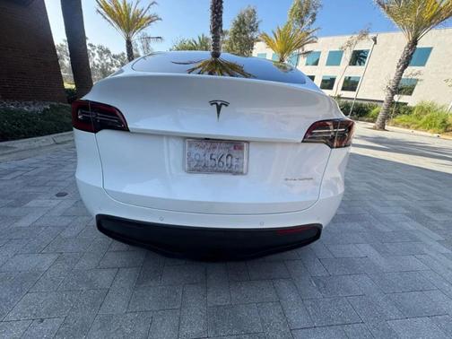2024 Tesla Model Y Long Range