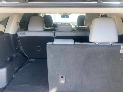 2020 Toyota Highlander Hybrid XLE