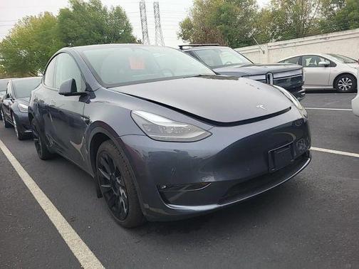 2023 Tesla Model Y Base