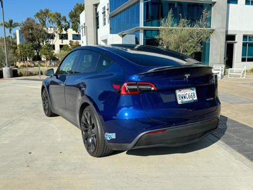 2023 Tesla Model Y Performance