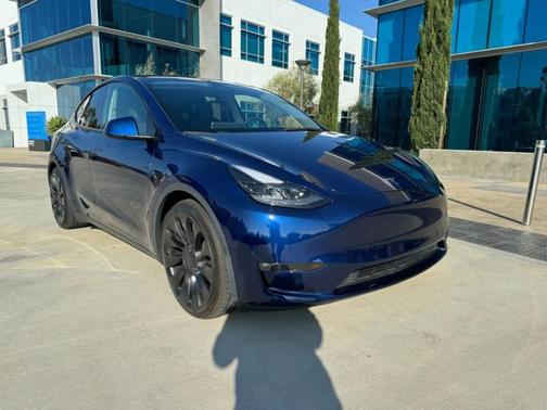 2023 Tesla Model Y Performance