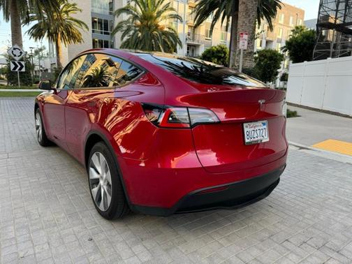 Red Multi 2023 Tesla Model Y Base