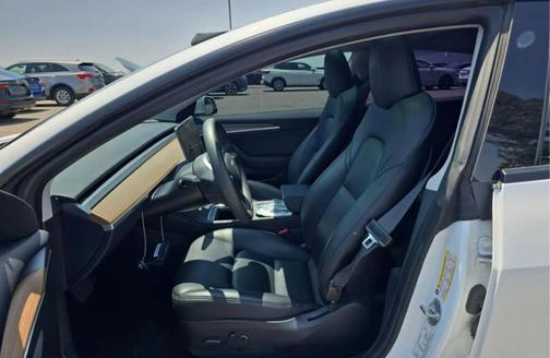 Pearl White Multi 2023 Tesla Model 3 Base